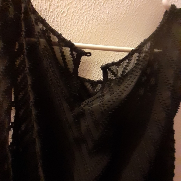 Clothes - Picture 4 of 5